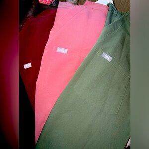 3 Figs scrub tops. Size small.